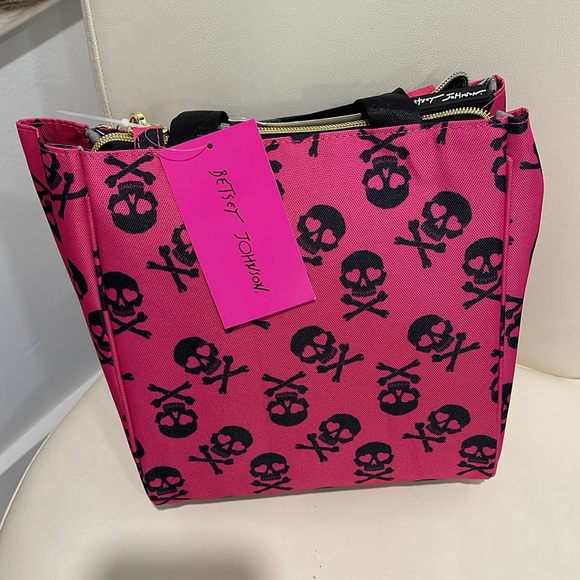 Betsey Johnson Pink/Black "Skull & Bones & Hearts Nylon Insulated Lunch Tote Bag - Picture 3 of 7